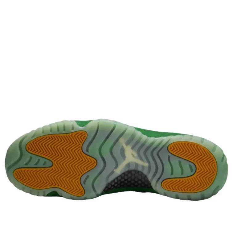 IQ5700 900 Air Jordan 11 Retro Green Screen Monstars
