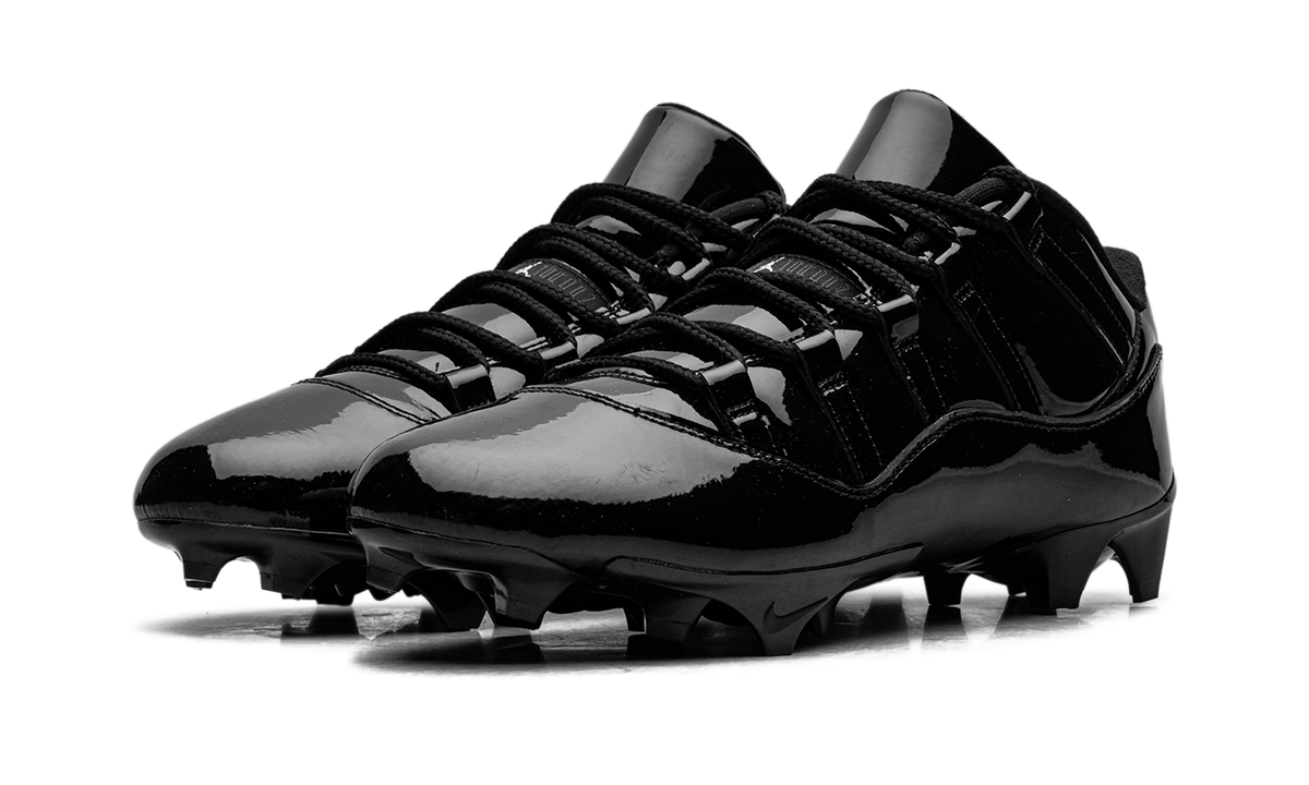 Air Jordan 11 Low TD Cleat "Patent Black" IQ8113 001