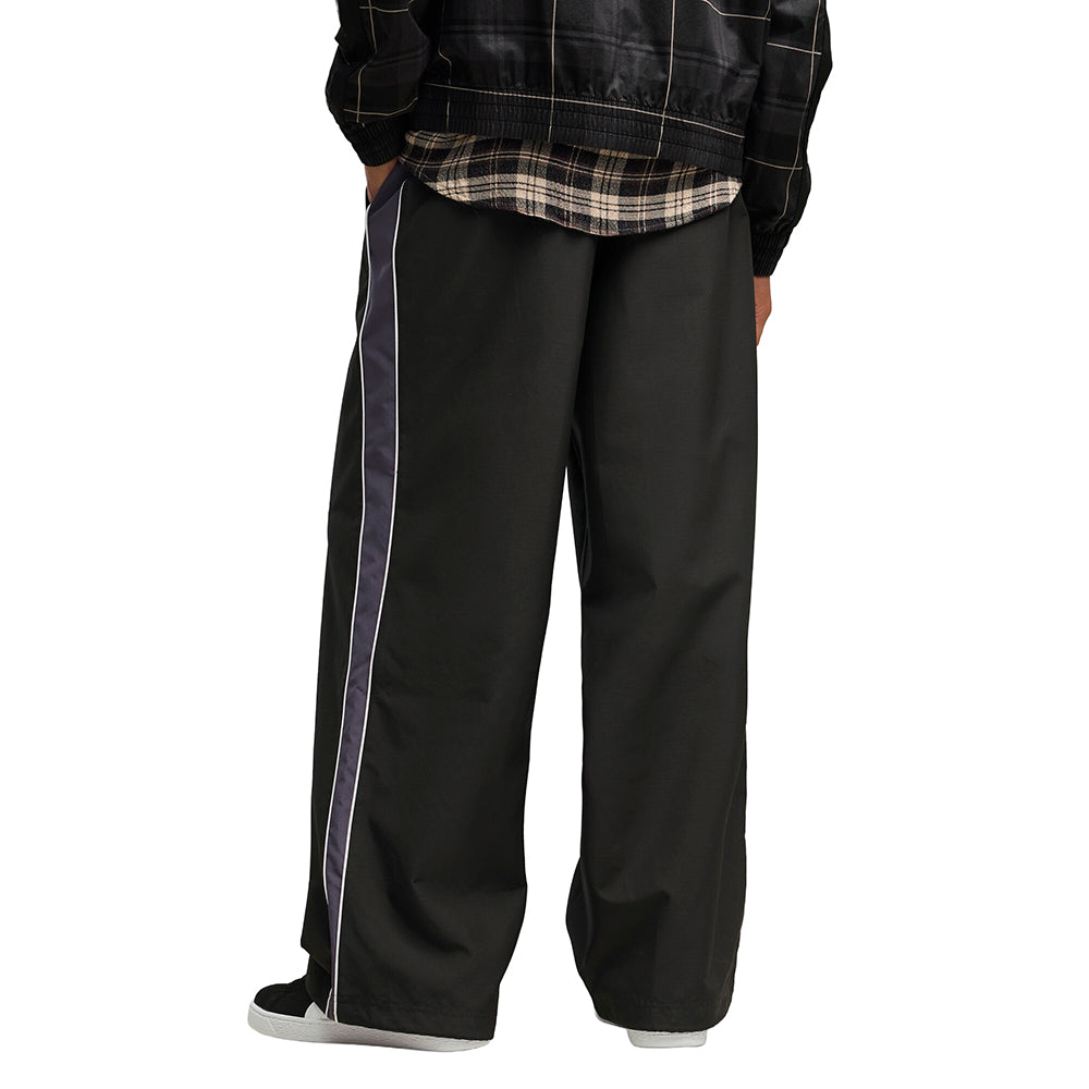 T7 Oversized Track Pants