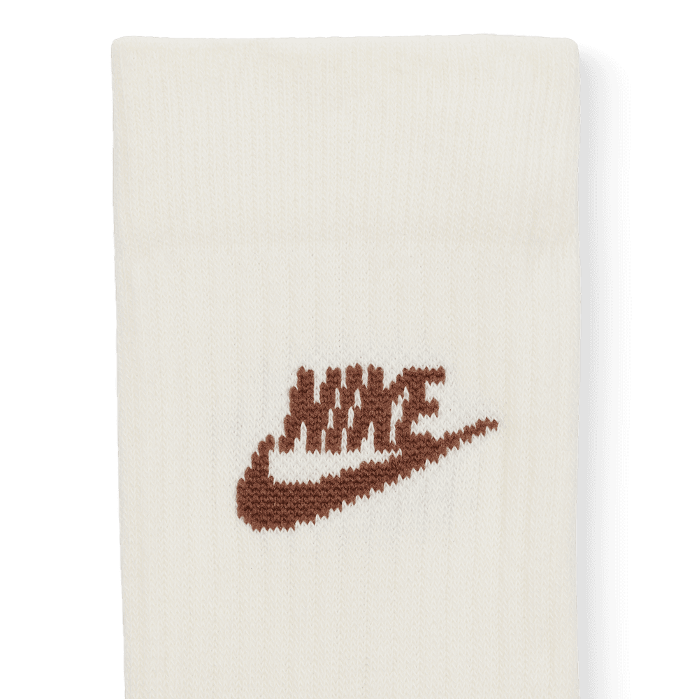 Nike Sportswear Everyday Essential Crew Socks