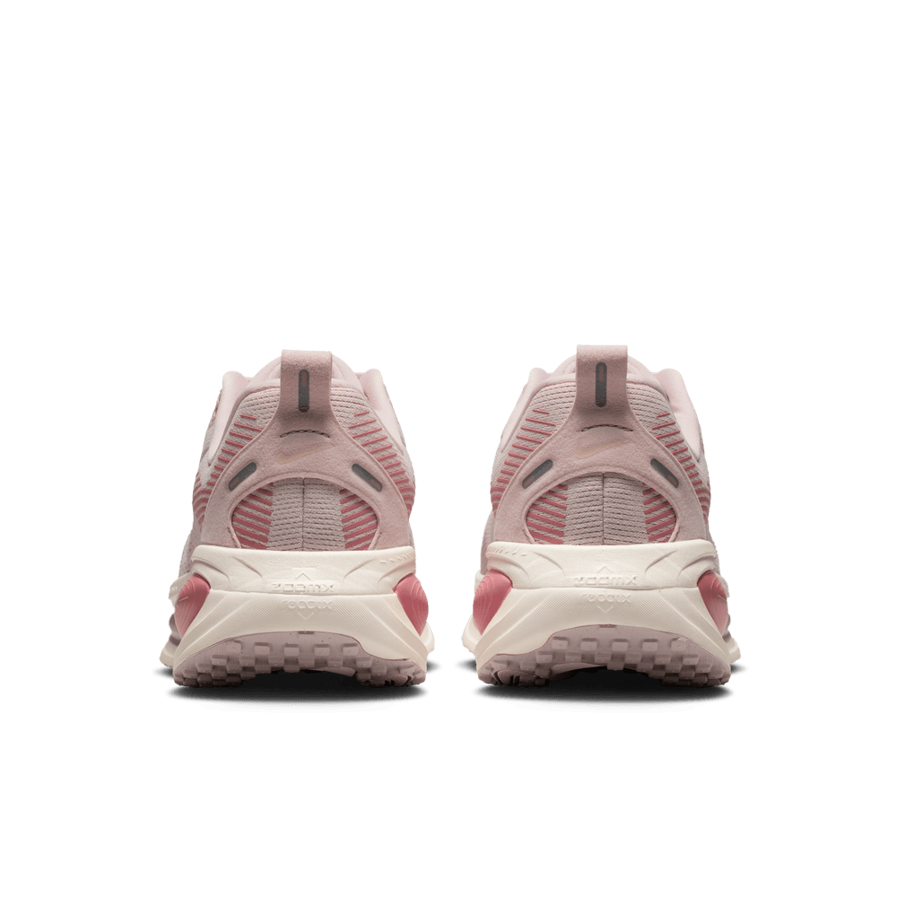 Nike Vomero 18