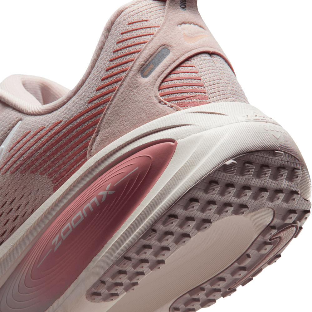 Nike Vomero 18