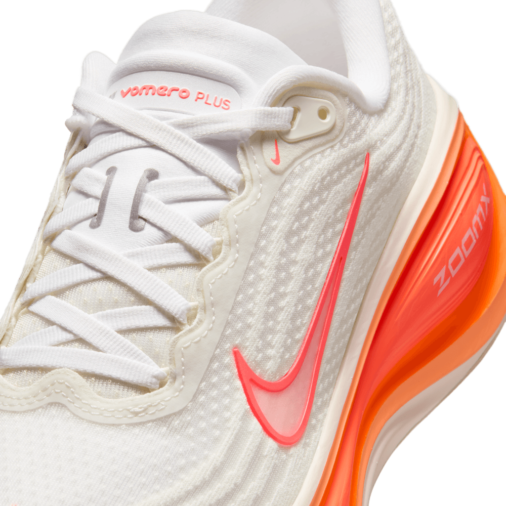 Wmns Nike Vomero Plus