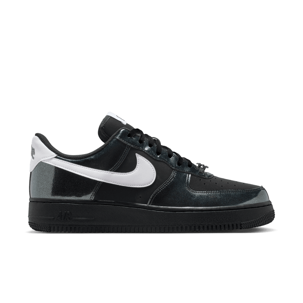 Nike Air Force 1 '07 LV8
