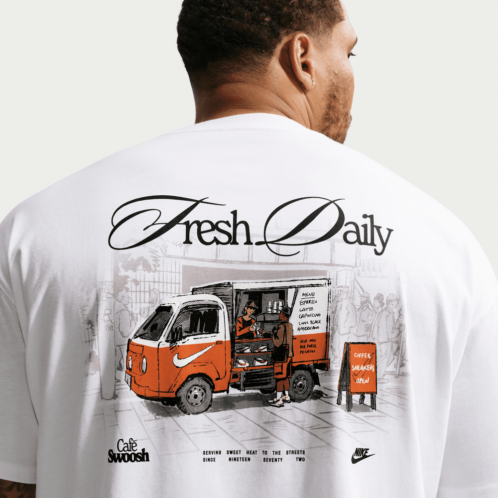 Nike Sportswear Tee