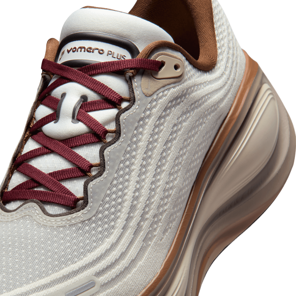 Nike Vomero Plus
