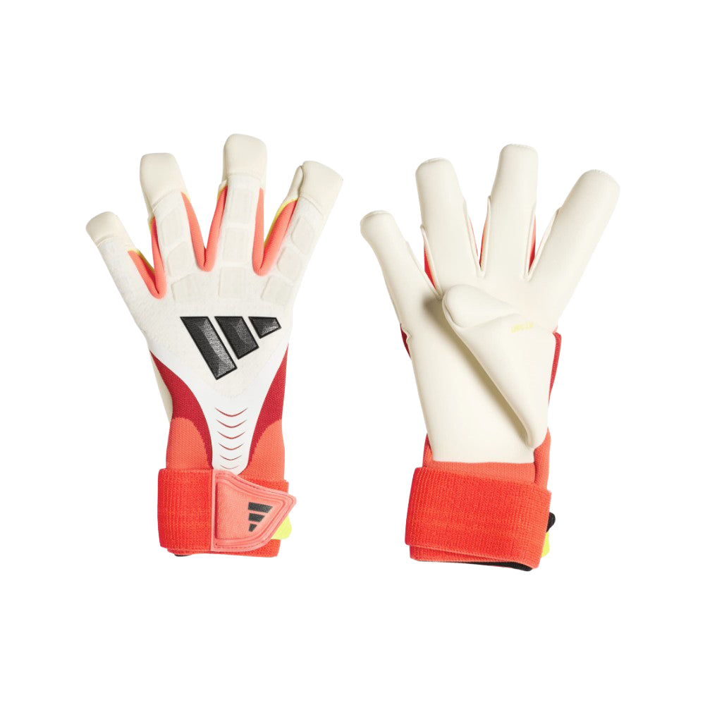 Predator Pro Hybrid Strap Goalkeeper Glove