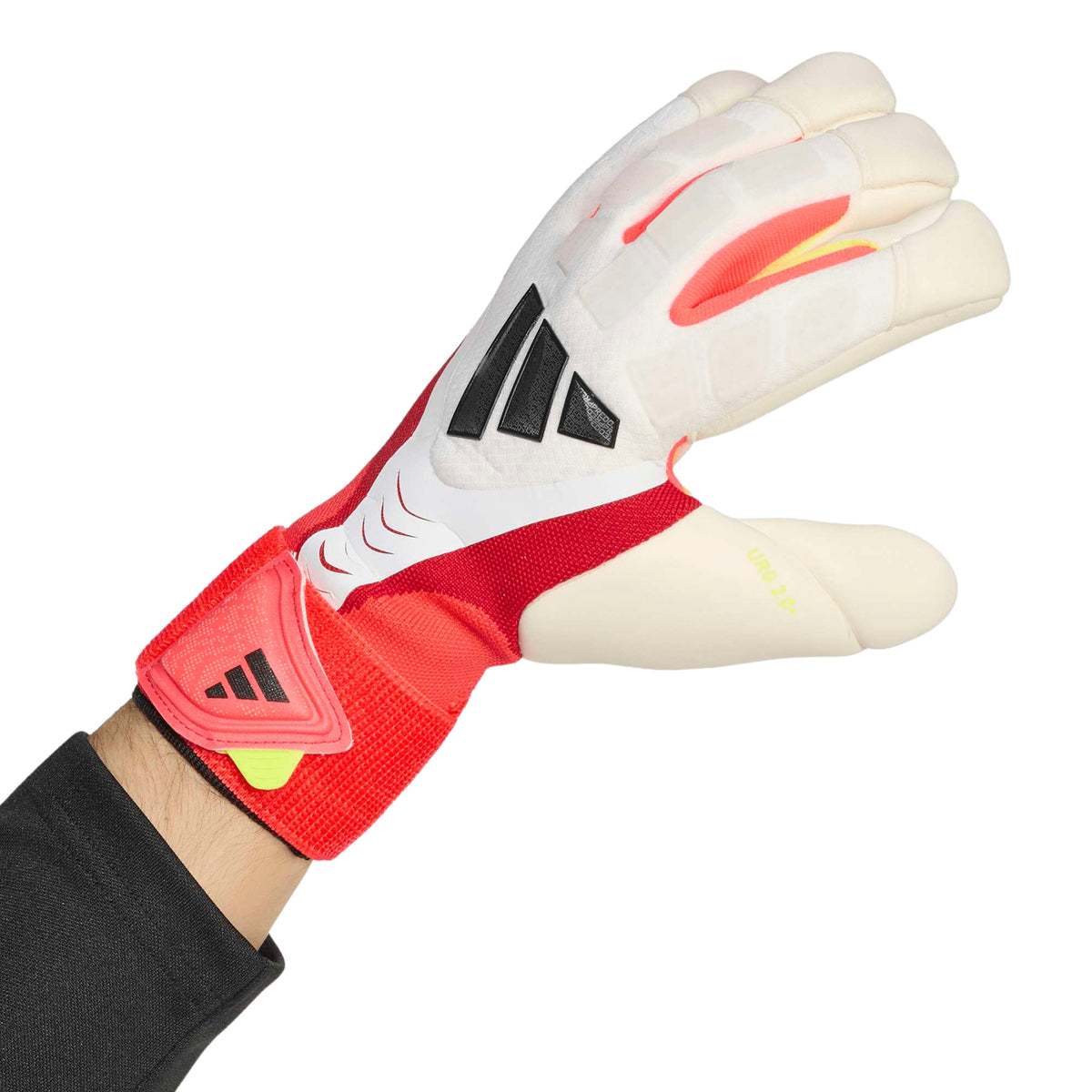 Predator Pro Hybrid Strap Goalkeeper Glove