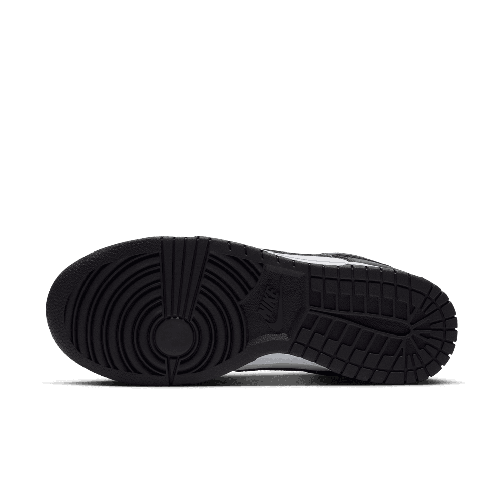 Wmns Nike Dunk Low