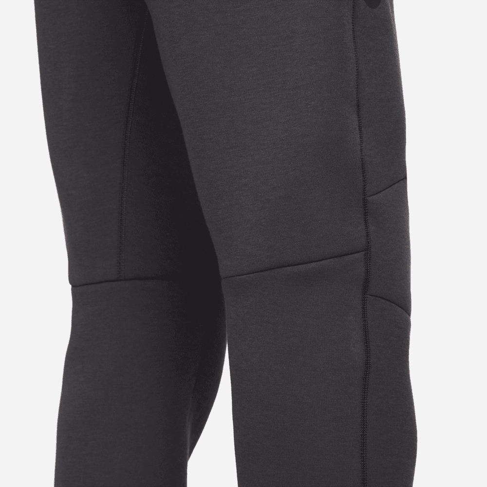 Nike Sportswear Tech Fleece Slim Fit Jogger