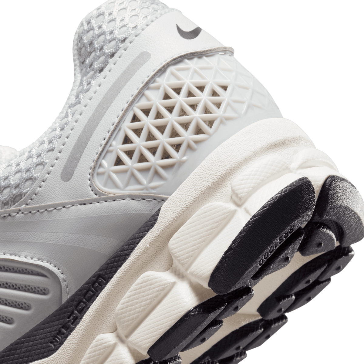 Wmns Nike Zoom Vomero 5
