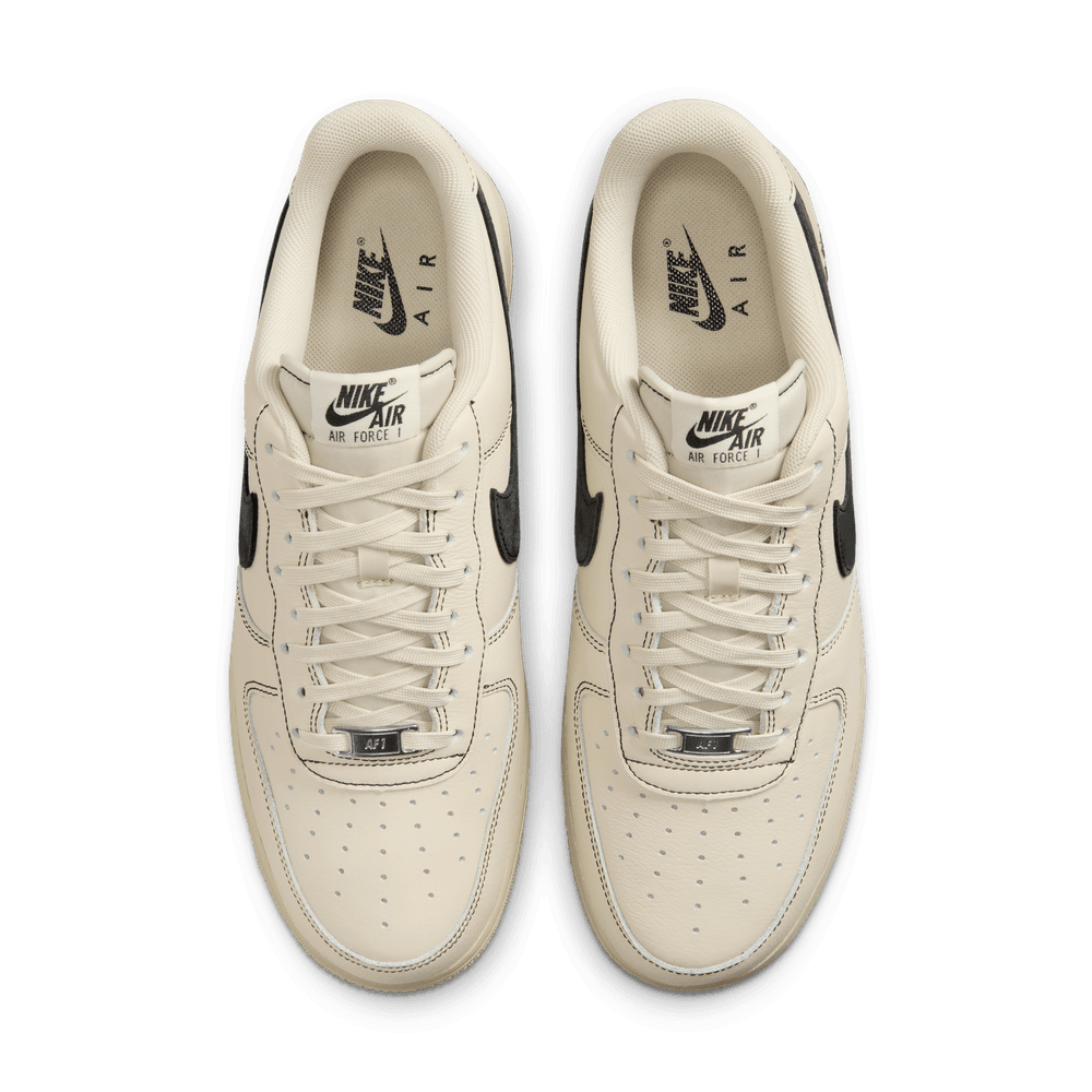 Nike Air Force 1 '07 LV8