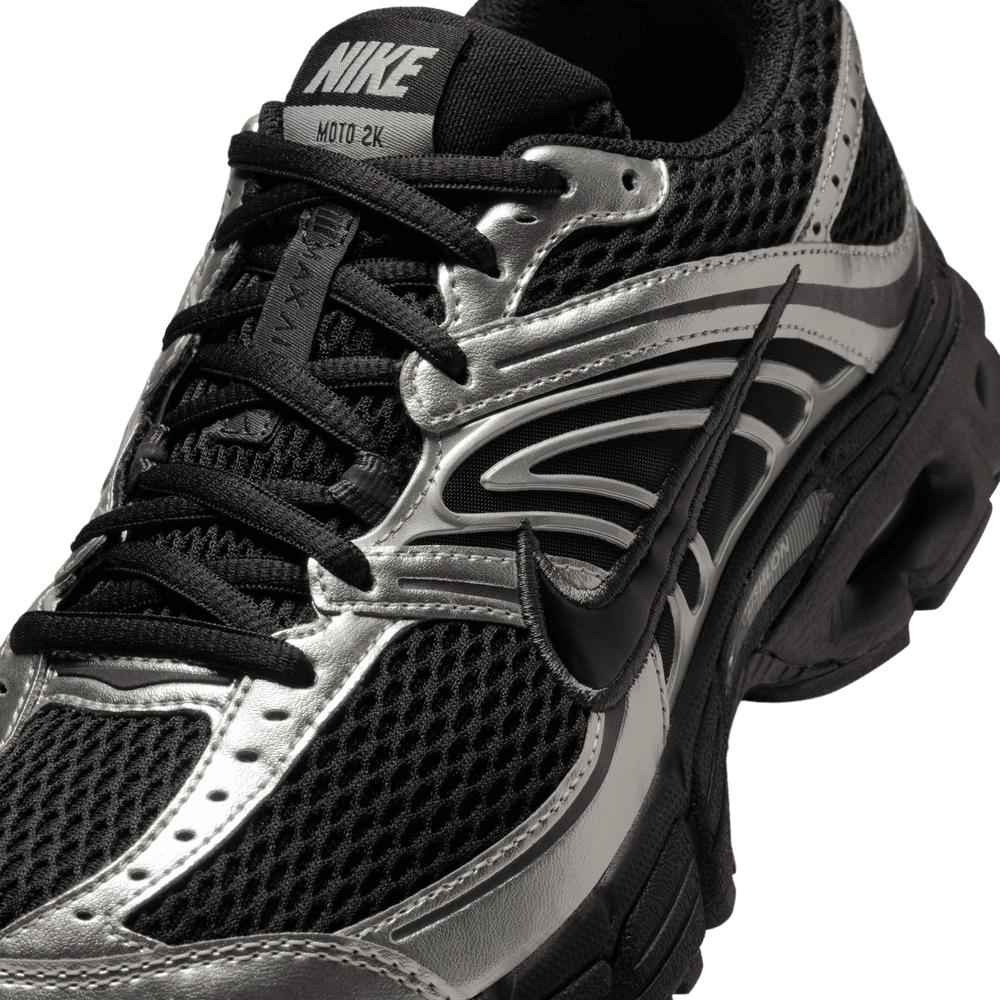 Wmns Nike Air Max Moto 2K