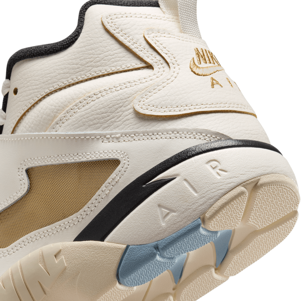 Nike Air Diamond Turf