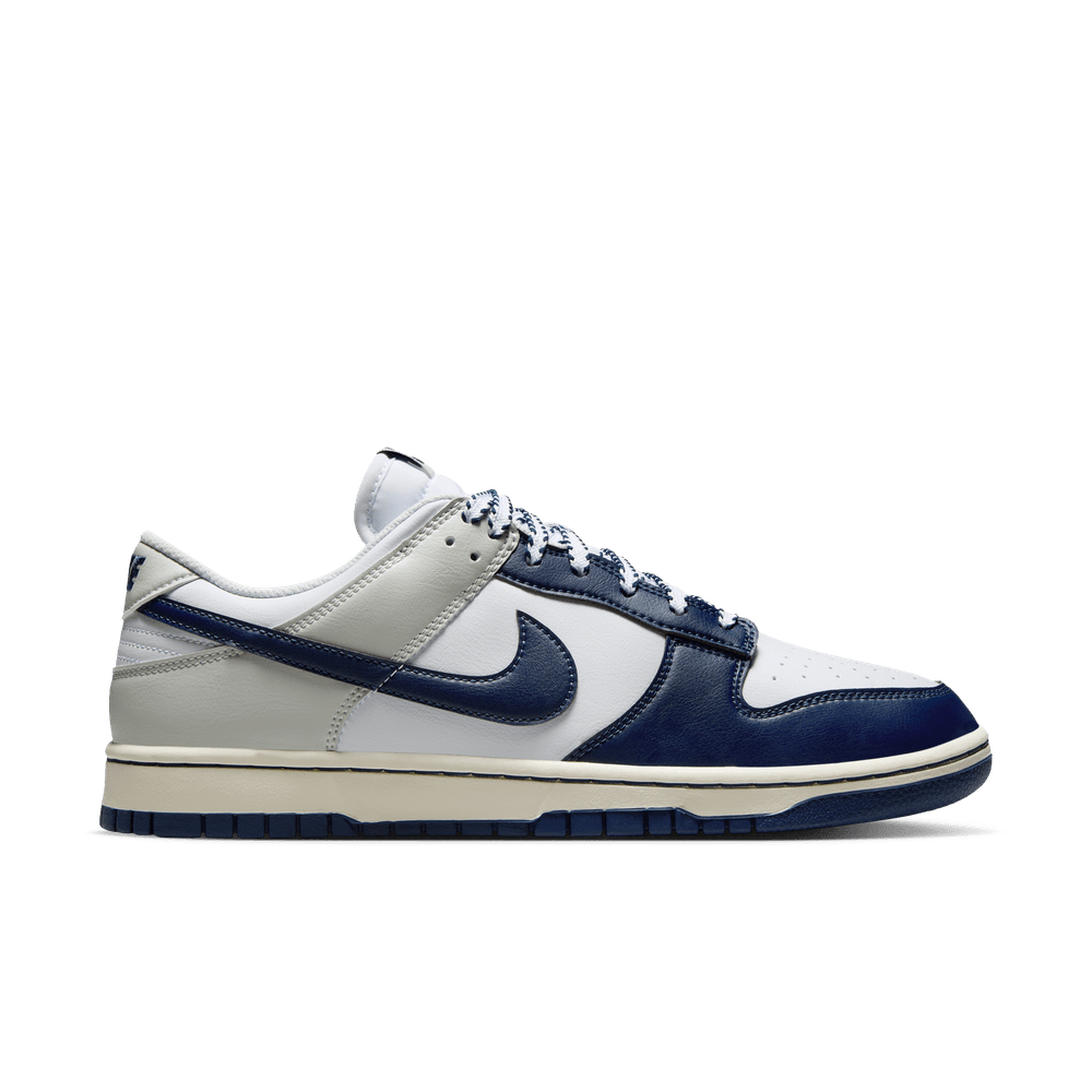 Nike Dunk Low Retro