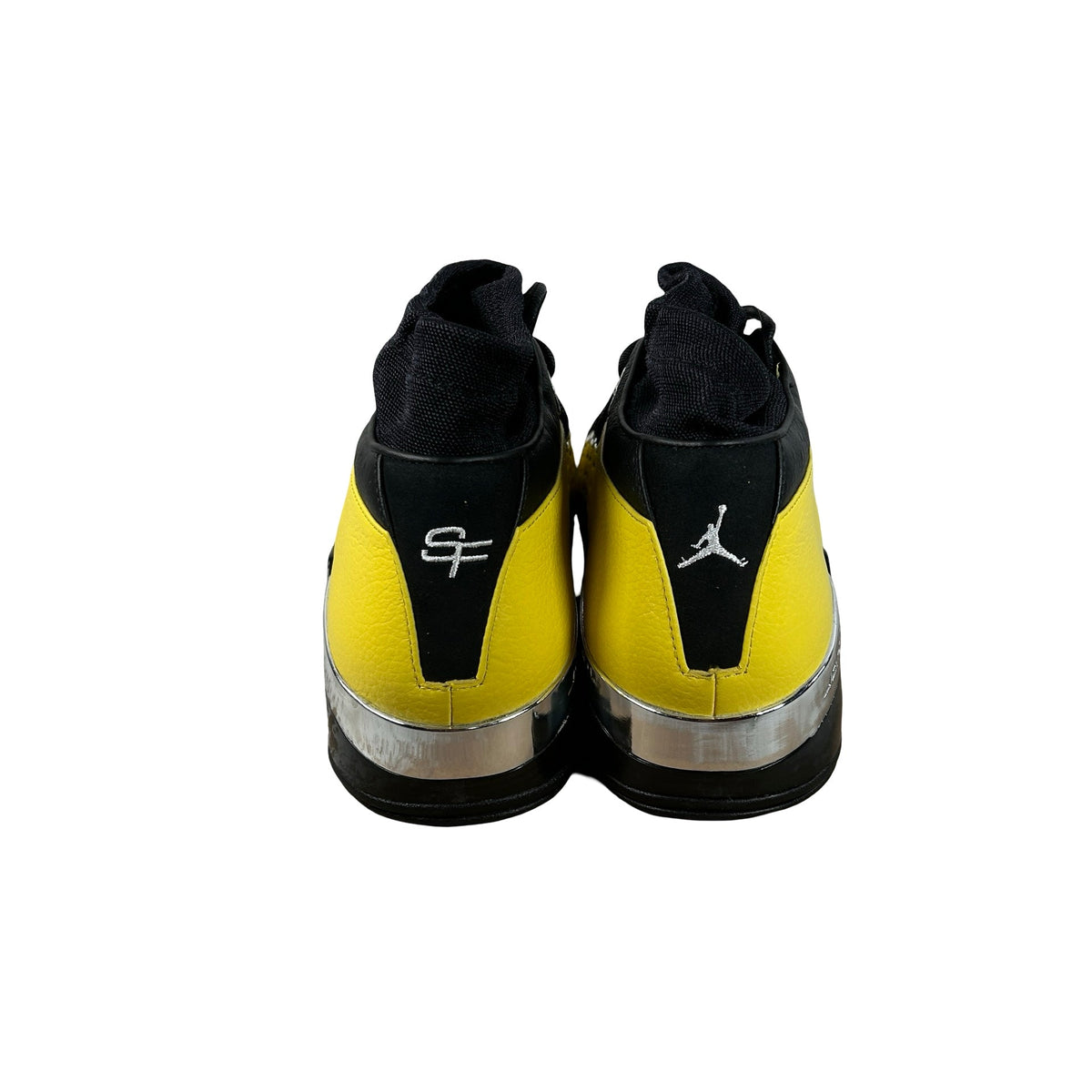 SP18 MNJDLS 546 Jordan 17 Retro Low SoleFly Alternate Lightning - 13 M (Promo sample) (Marks on heel)