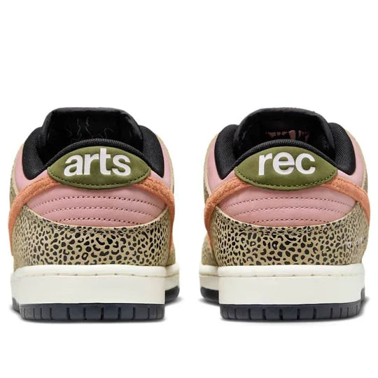 IH3211 200 Nike SB Dunk Low Arts-Rec (Special Box)