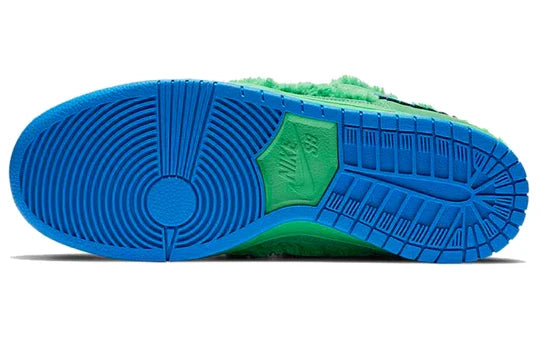 CJ5378 300 Nike Dunk SB Low Grateful Dead Green