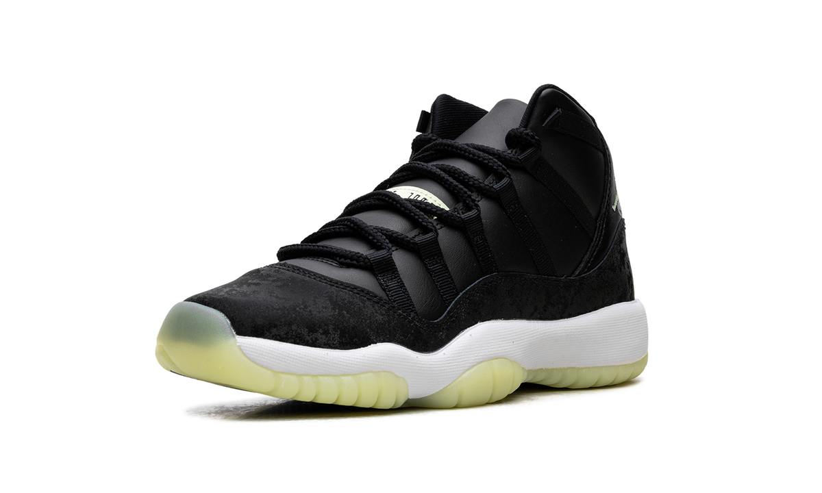 Air Jordan 11 GS "Barely Volt" IB1378 001