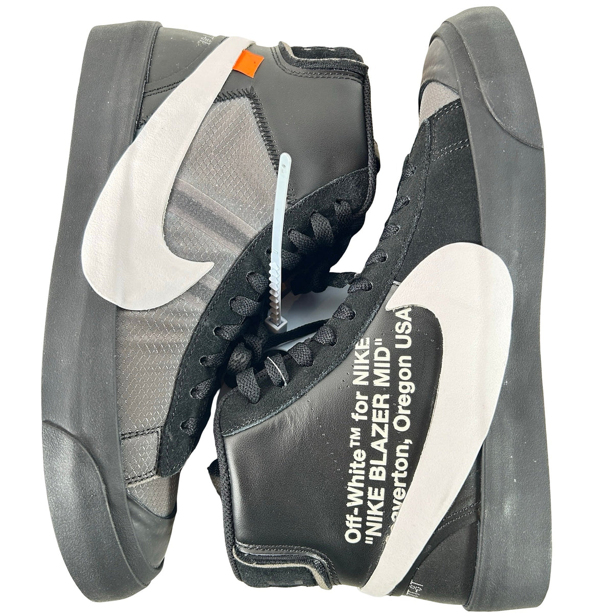 AA3832 001 Nike Blazer Off-White Black - 8.5 M (Yellowing)