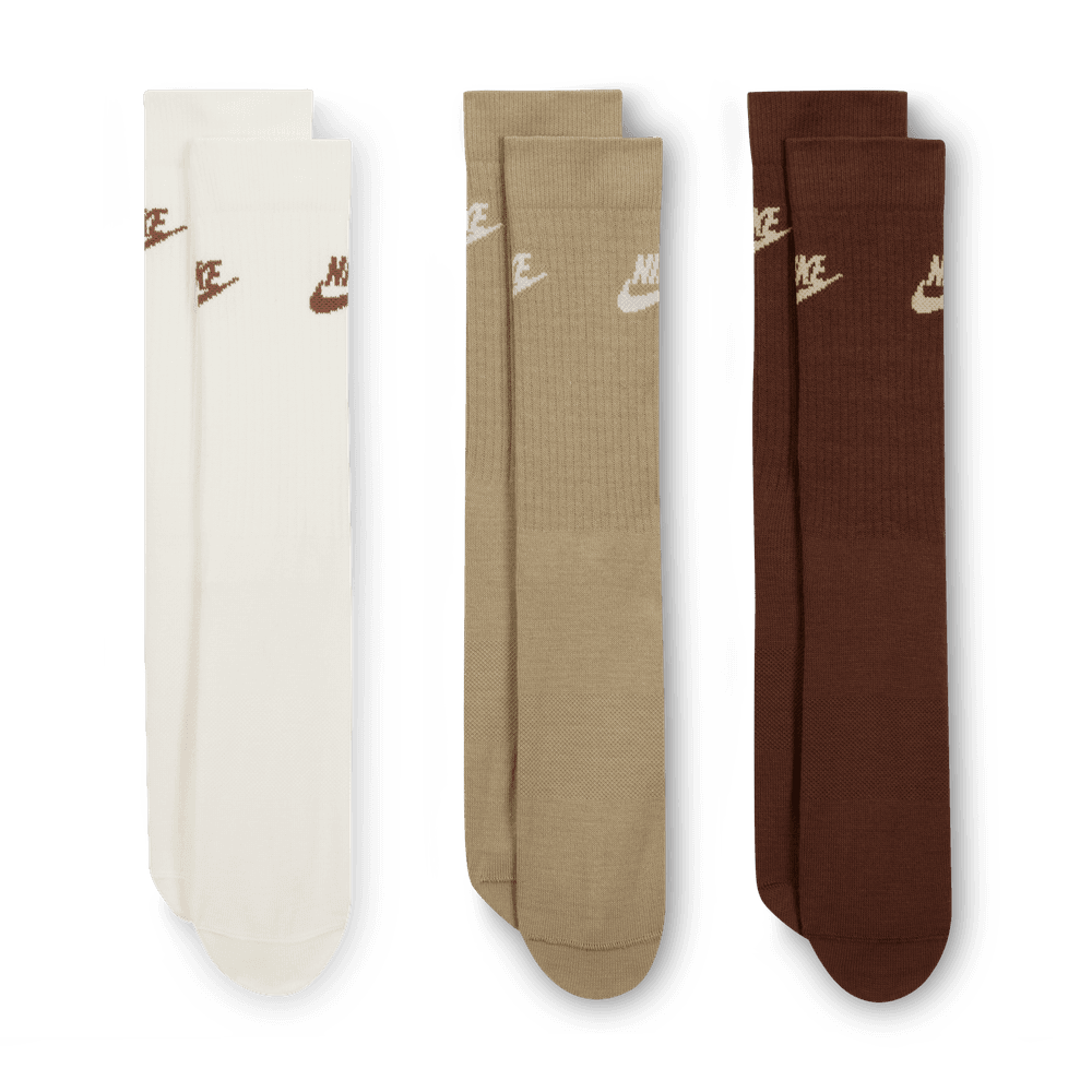 Nike Sportswear Everyday Essential Crew Socks