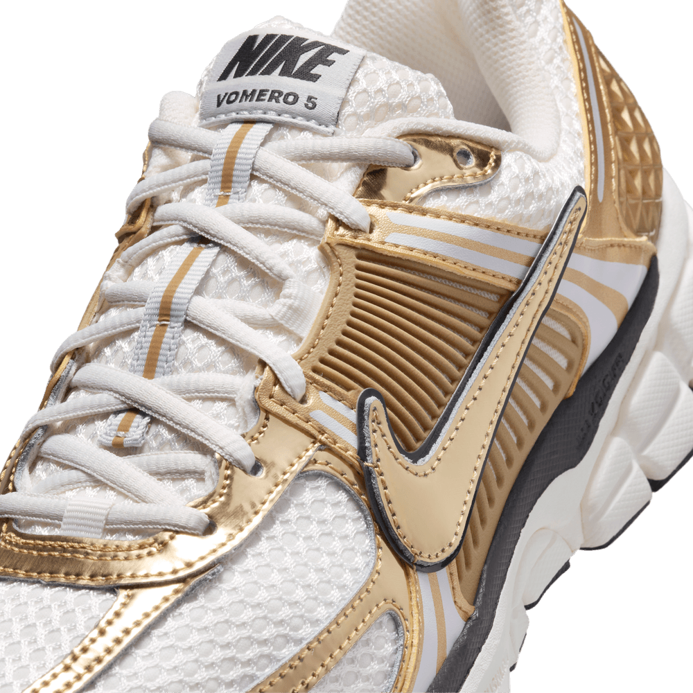 Wmns Nike Zoom Vomero 5