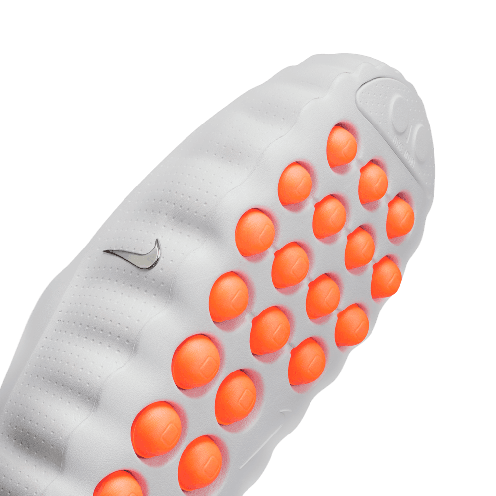 Nike Mind 001