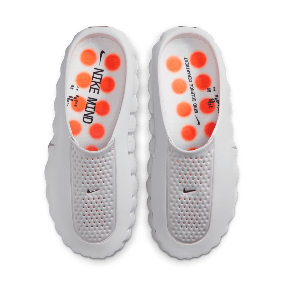 Nike Mind 001