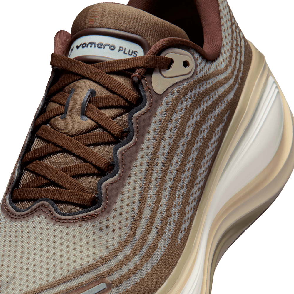 Nike Vomero Plus