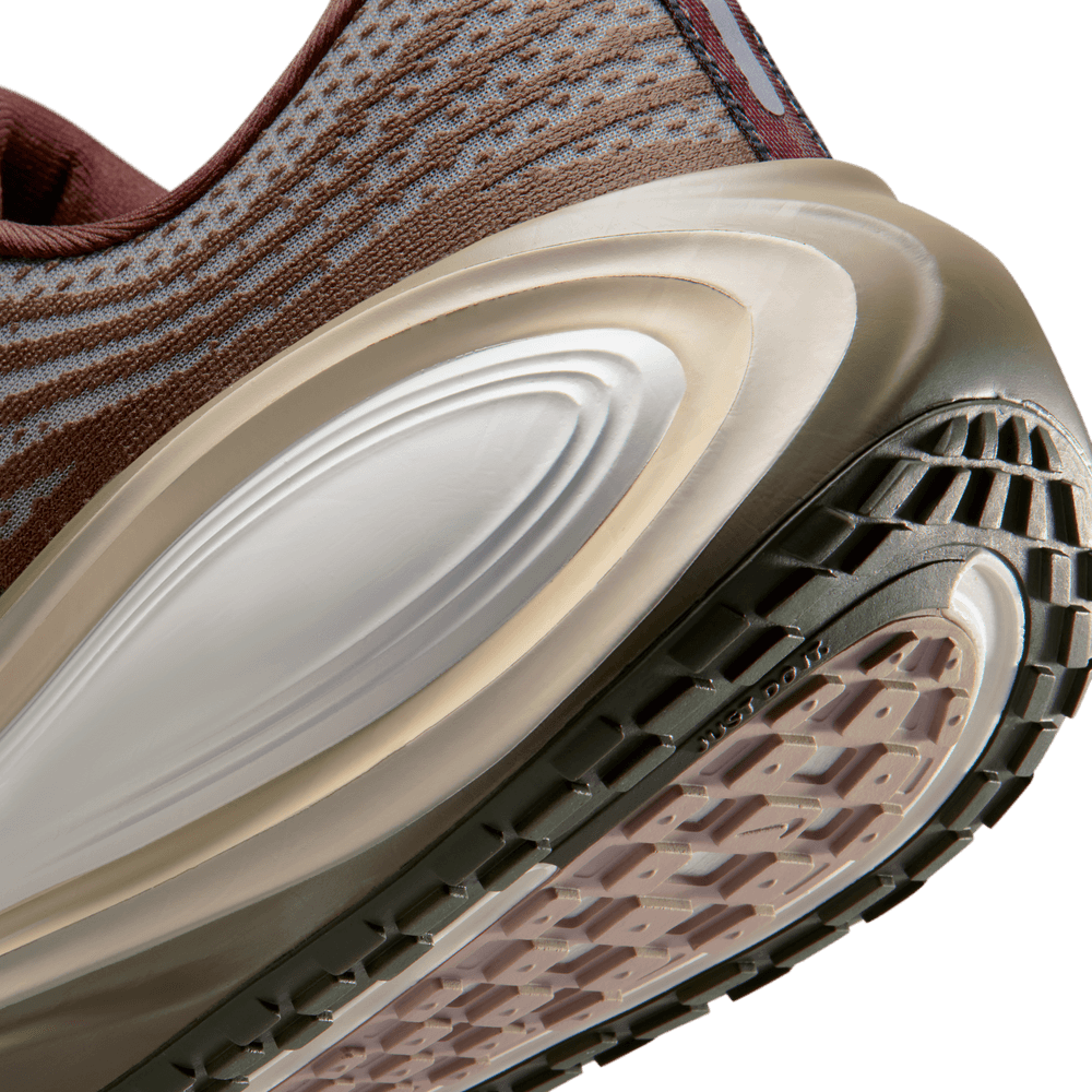 Nike Vomero Plus