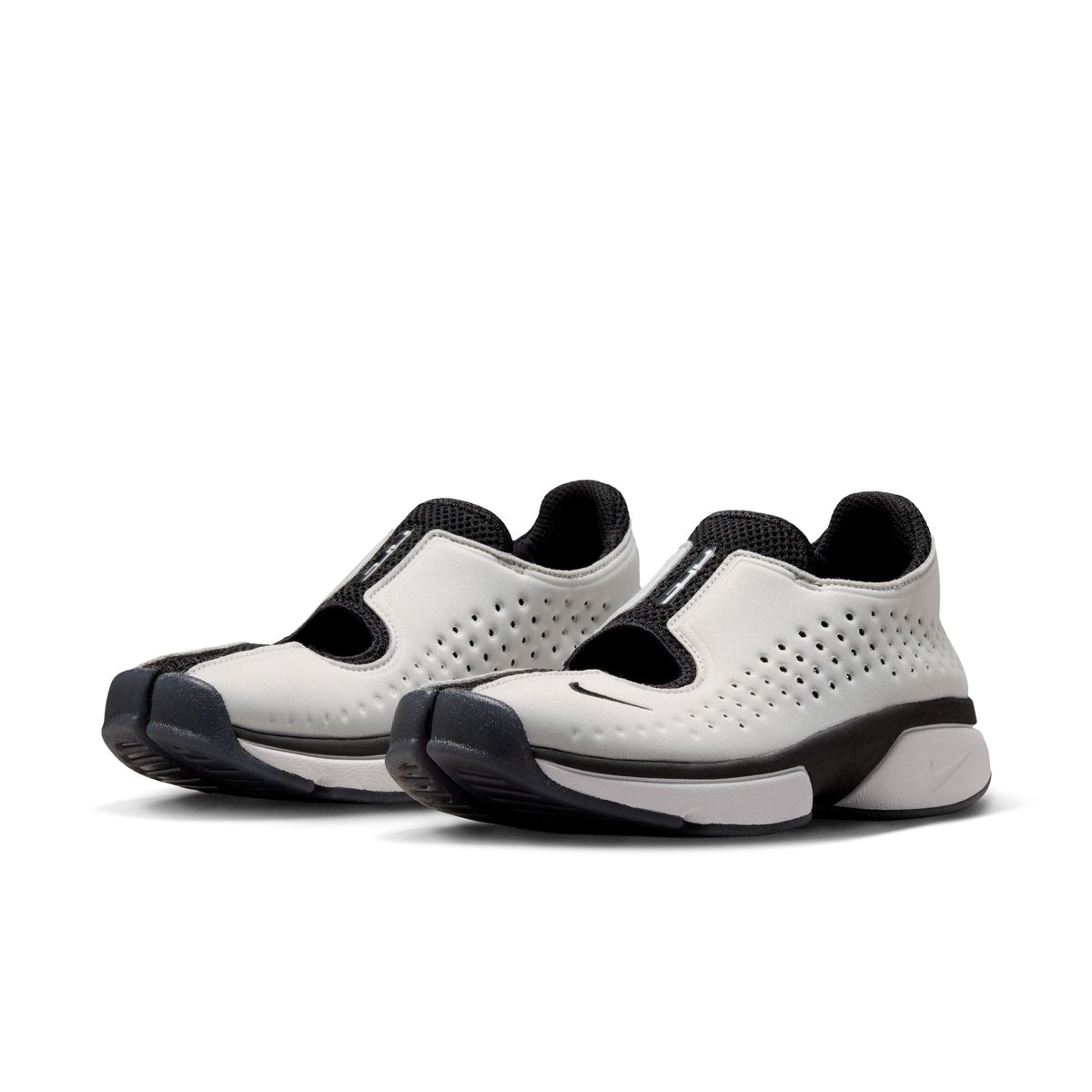 Womens Nike Rift 2 'Black and Metallic Silver'