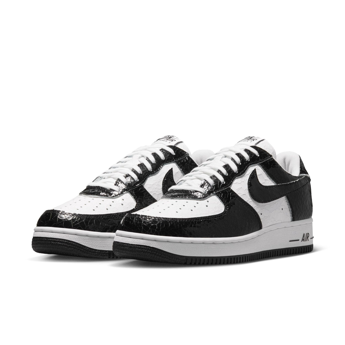 Nike Air Force 1 Low '01 "Cracked Leather" Menta