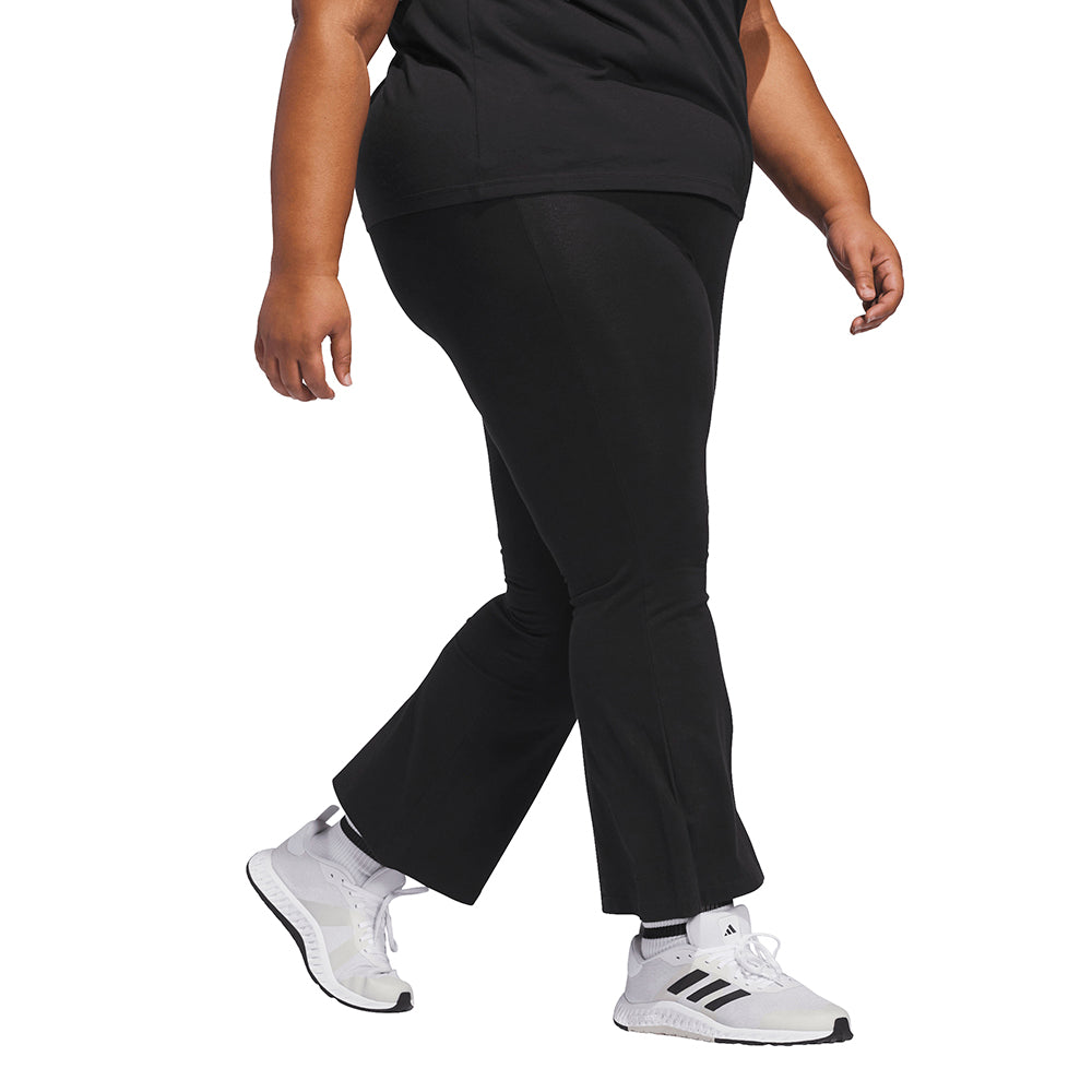 Essentials Small Logo Flared Leggings (Plus Size)