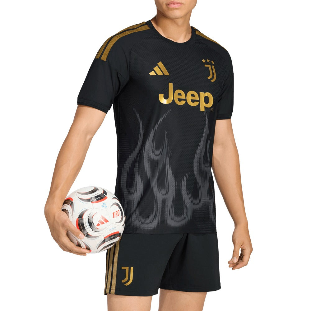 Juventus 26/27 Home Authentic Jersey