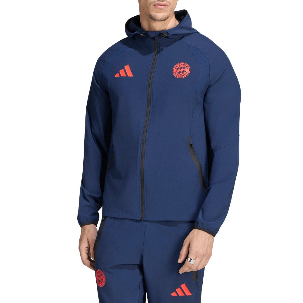 FC Bayern Muenchen Tiro Travel Windbreaker