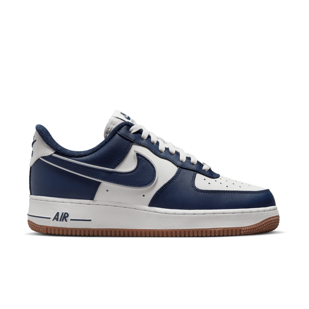 Nike Air Force 1 '07 LV8