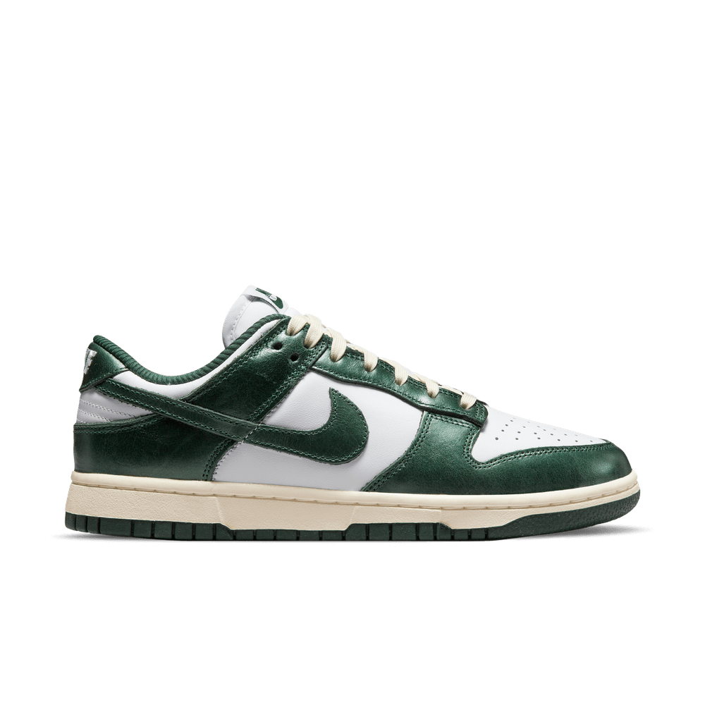 Wmns Nike Dunk Low