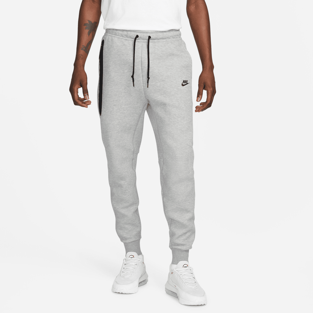 Nike Sportswear Tech Fleece Slim Fit Jogger