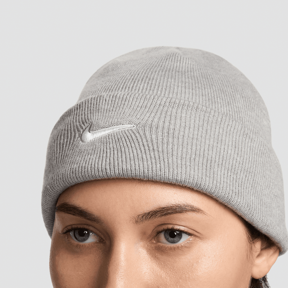 Nike Terra Swoosh Beanie