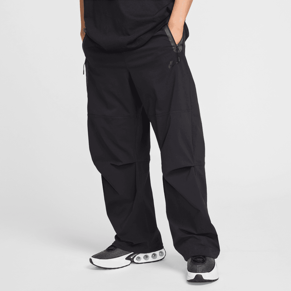 Nike Tech Woven Oversized Pant