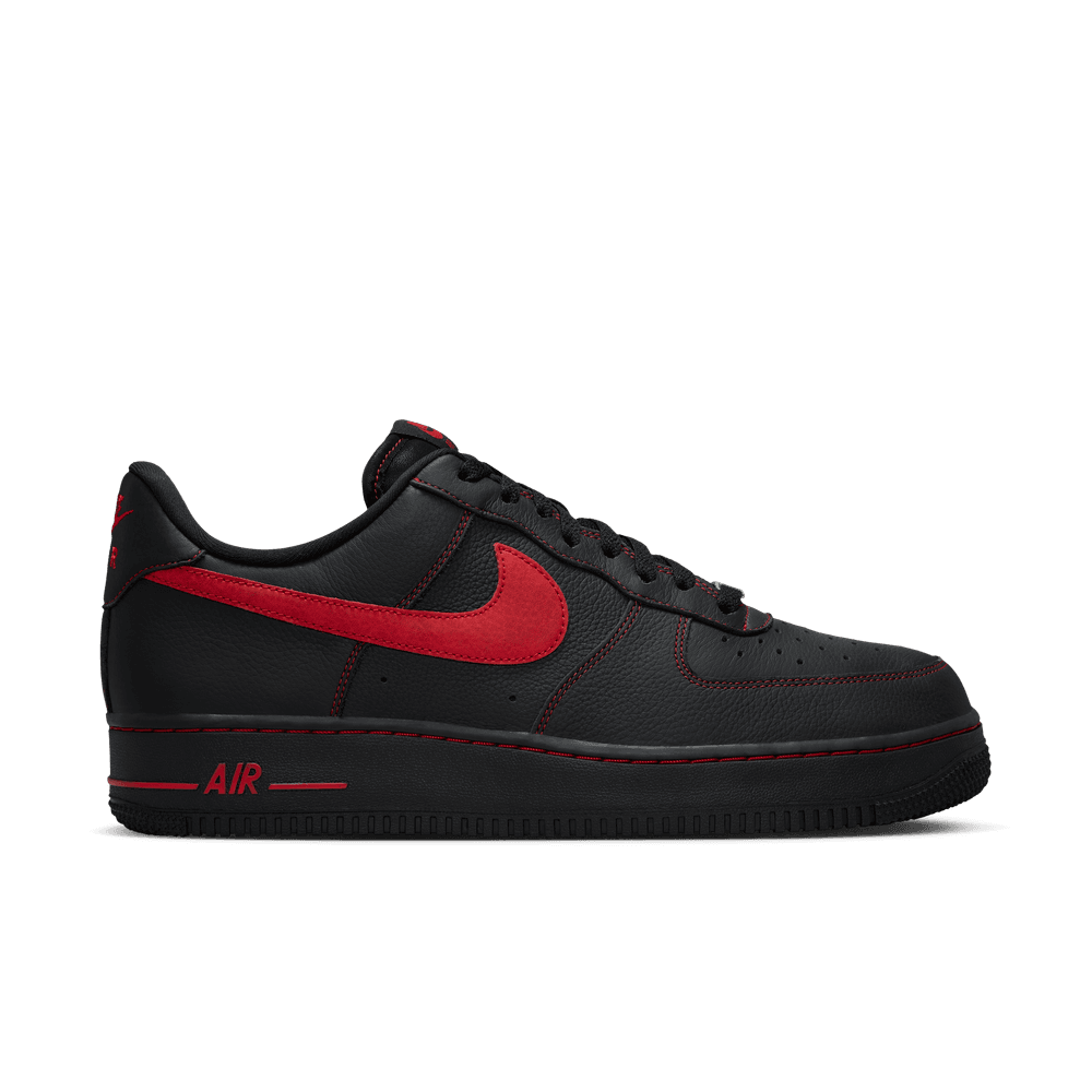 Nike Air Force 1 '07 LV8