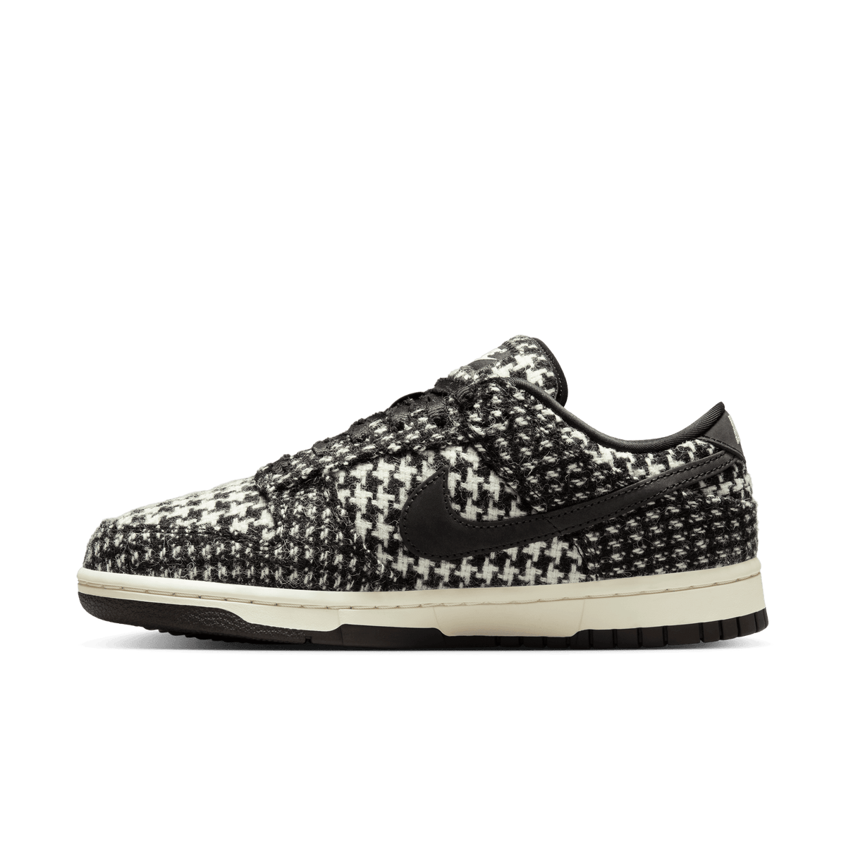 Wmns Nike Dunk Low