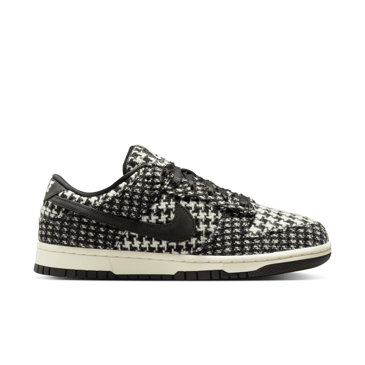 Wmns Nike Dunk Low